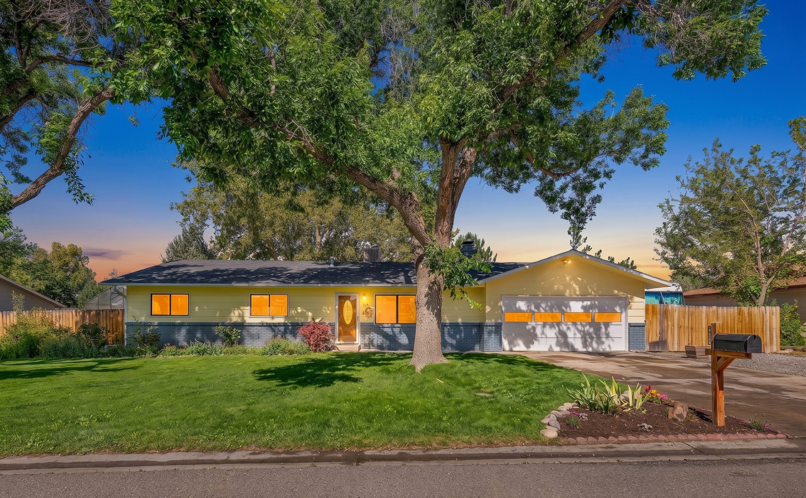 585 E. Valley Dr. Edit1 Scaled